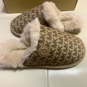 NIB Michael Kors Janis Slipper Sz 5